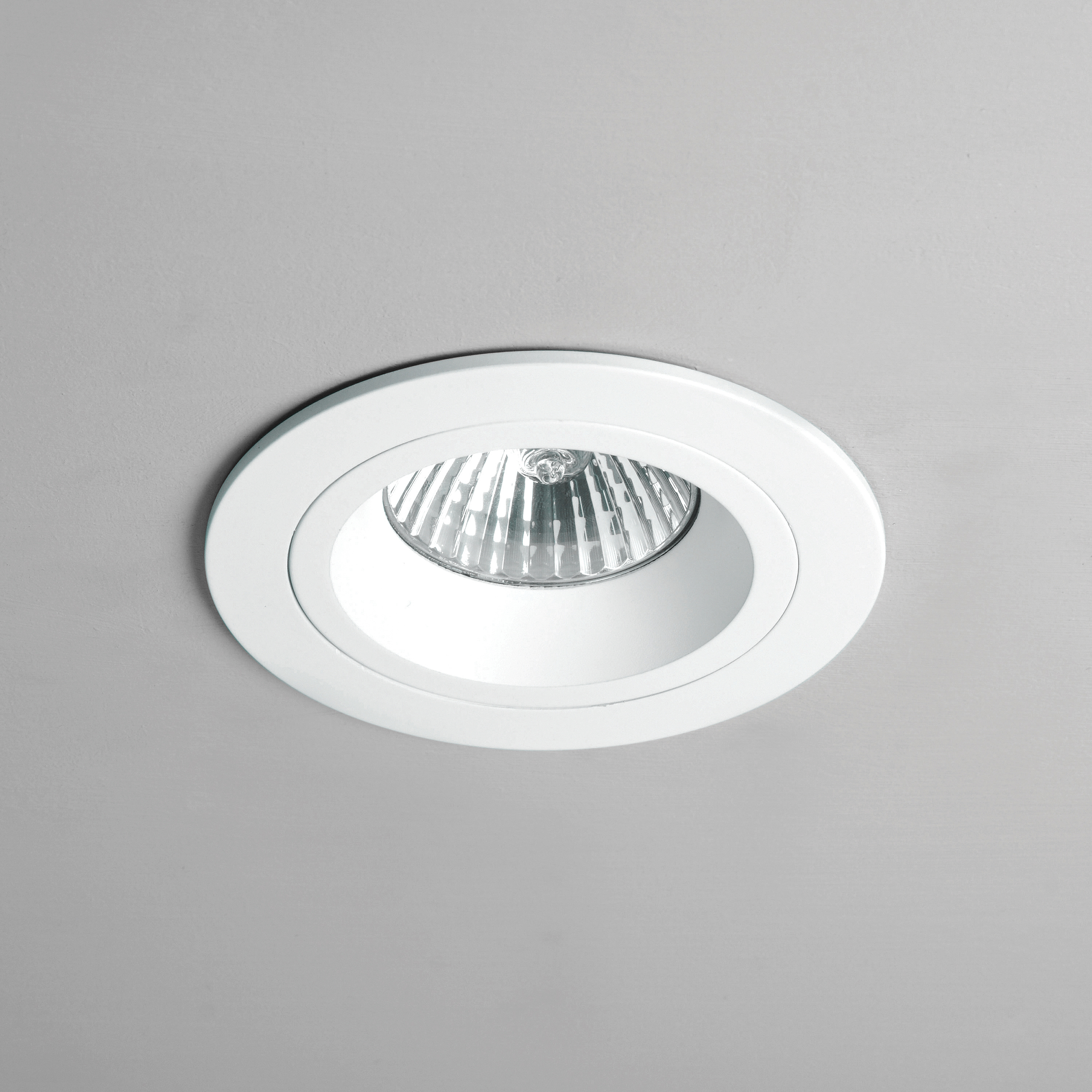 Taro Round fixed 230V IBS excl. GU10 FR mat wit