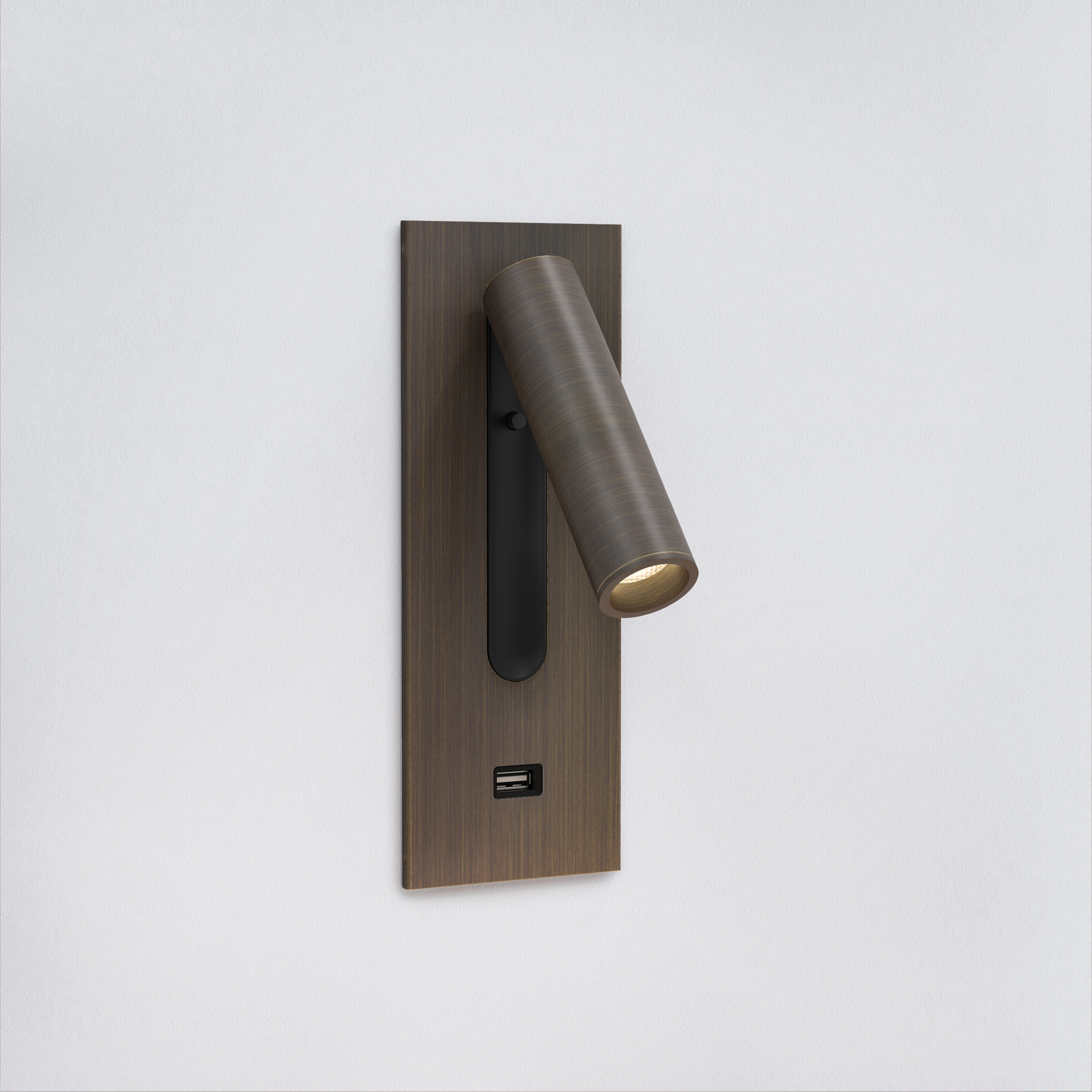 Fuse 3 USB IWL 2700K brons