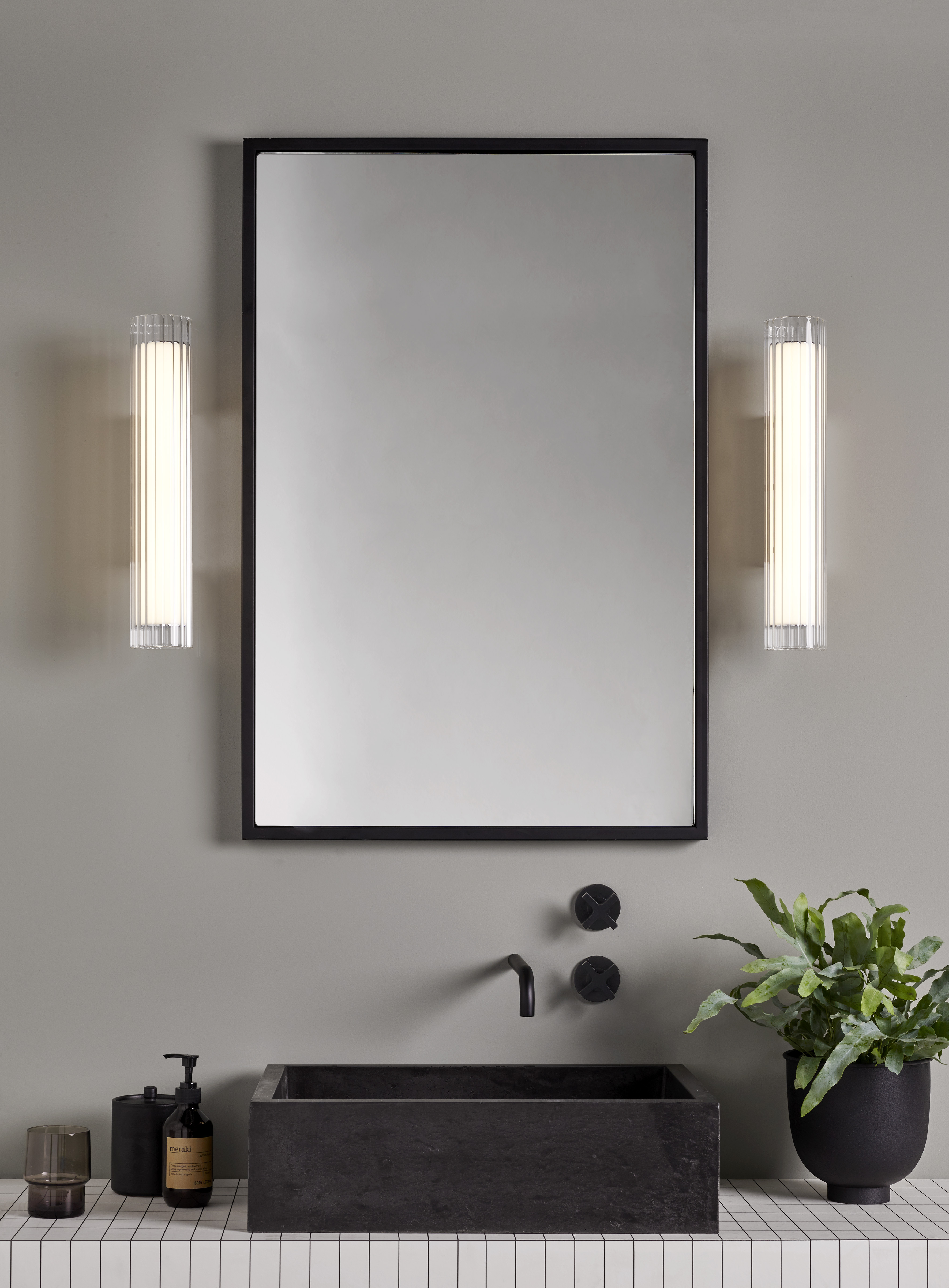 io 420 LED WL 3000K mat goud