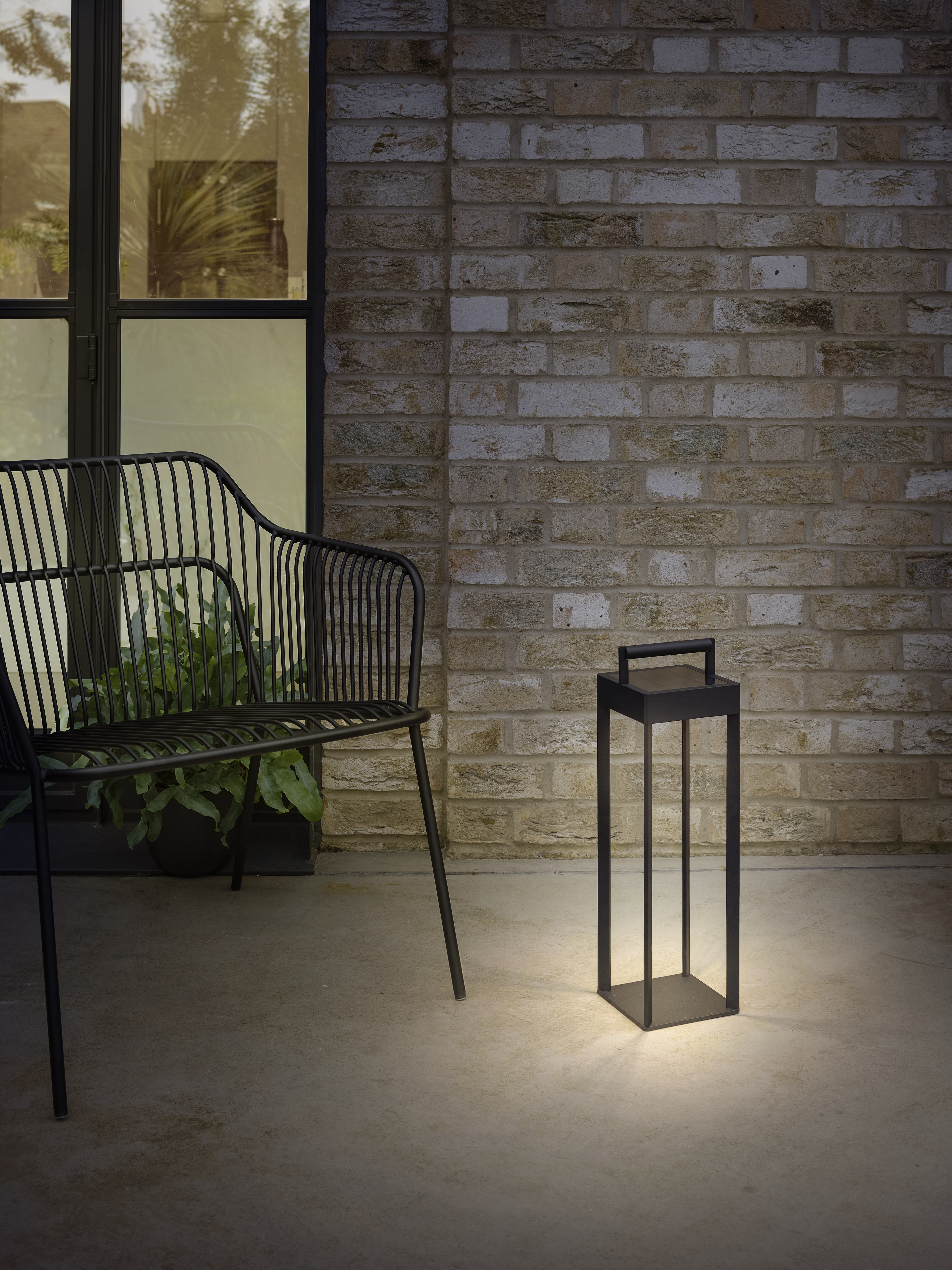Kuro 450 LED TL 2700K structuur zwart