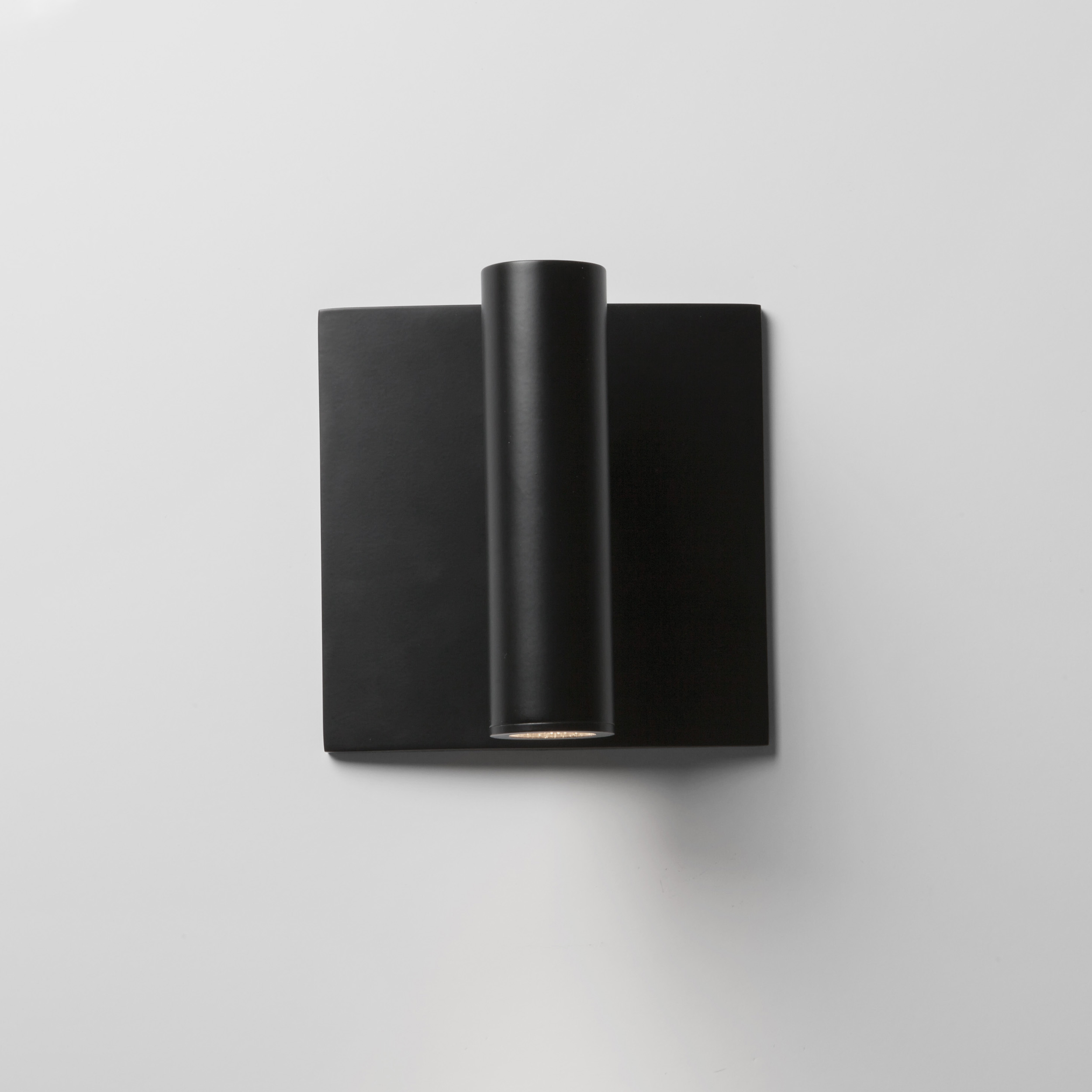Enna Square Switched LED WL 2700K mat zwart